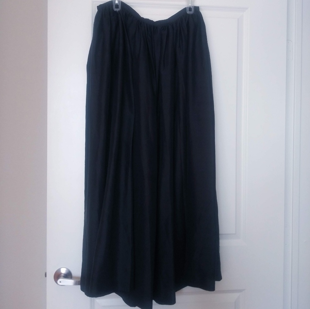 Exquisite Full Length Black Silk Skirt!